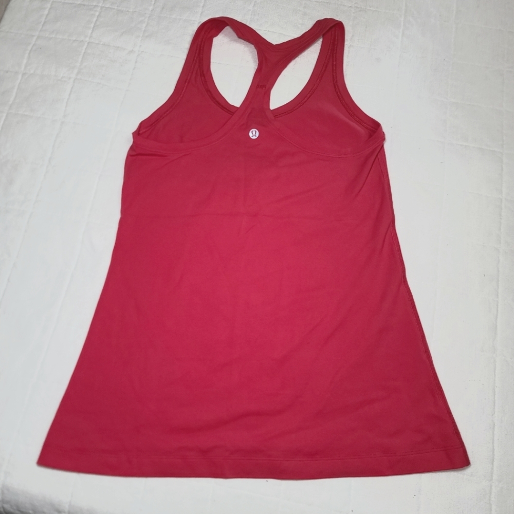 Lululemon Tank sz 4?